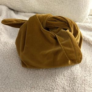 Merit Beauty Signature Bag